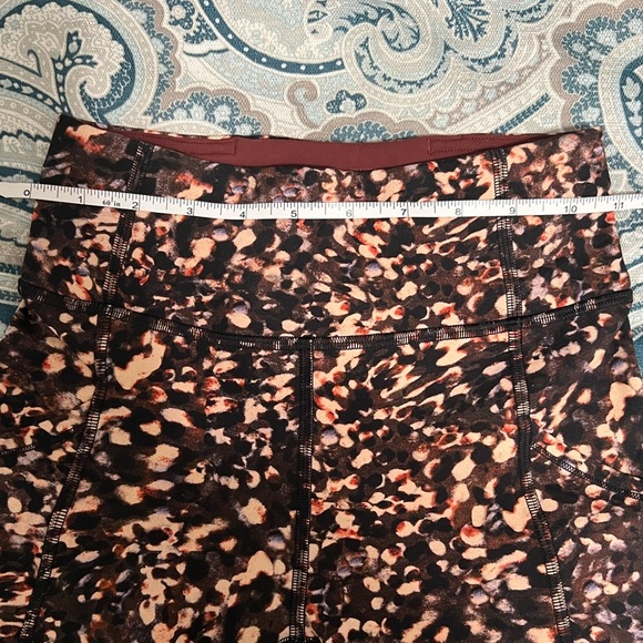 Lululemon Invigorate High-Rise Tight 25" Motion Flux Multi (Size 2) - Picture 16 of 17